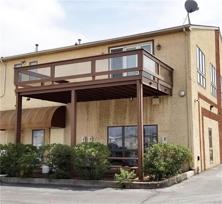 1415 E Pennsylvania St unit 2nd floor, Allentown, PA 18109 - photo 1