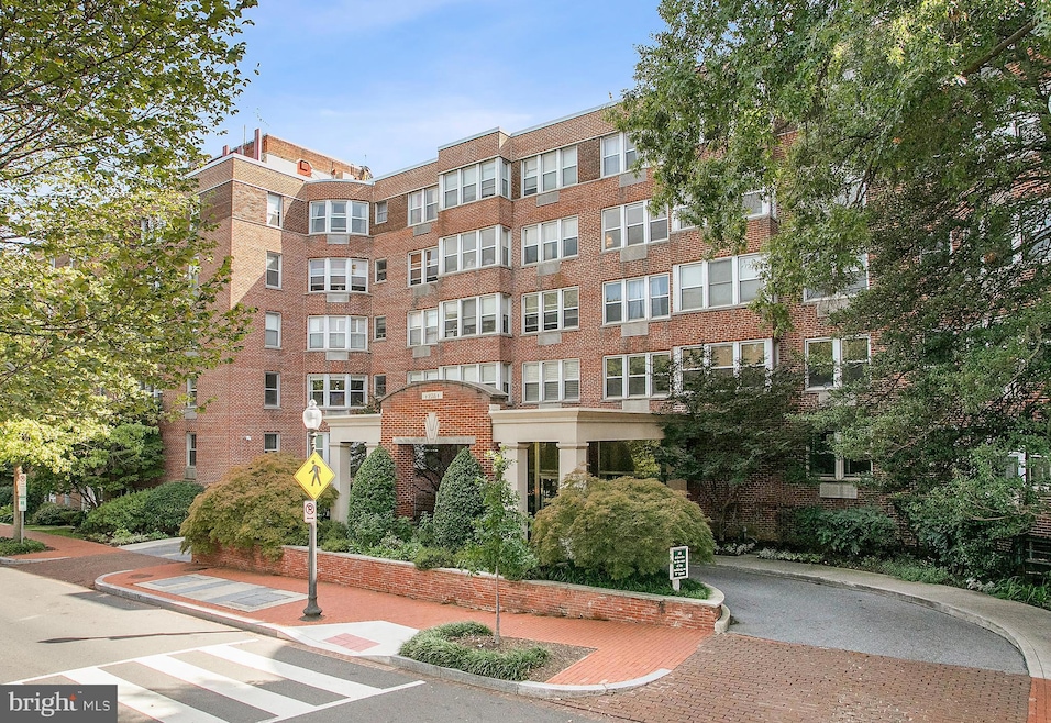 For Sale $425,000 • Co-Listing Agent