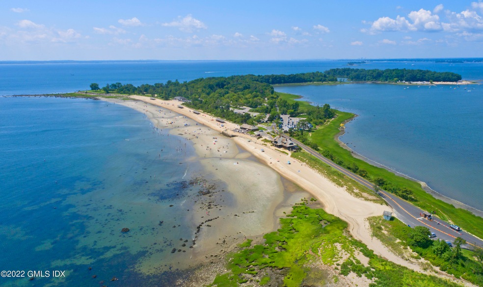 165 Shore Rd unit C, Old Greenwich, CT 06870 - photo 1