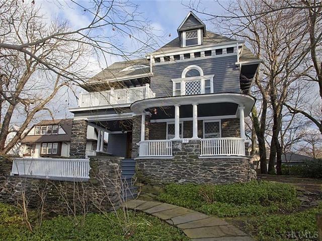 70 Hillcrest Ave, Yonkers, NY 10705 - photo 1