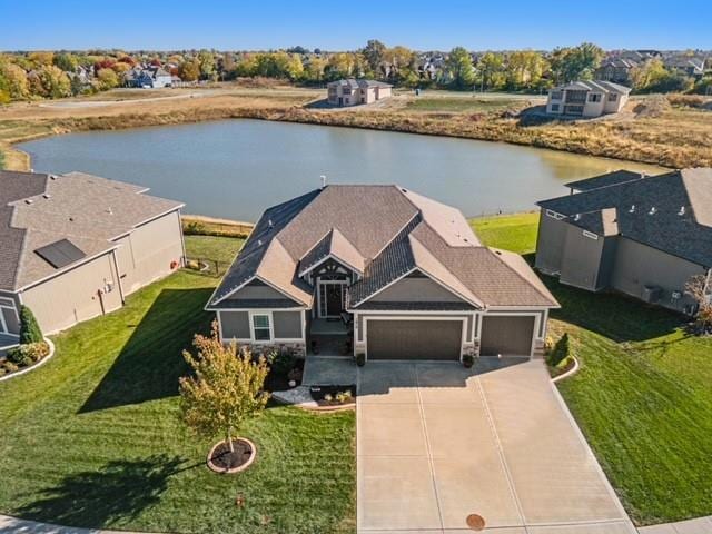 1615 SW Blackstone Place, Lee's Summit, MO 64082 - photo 1