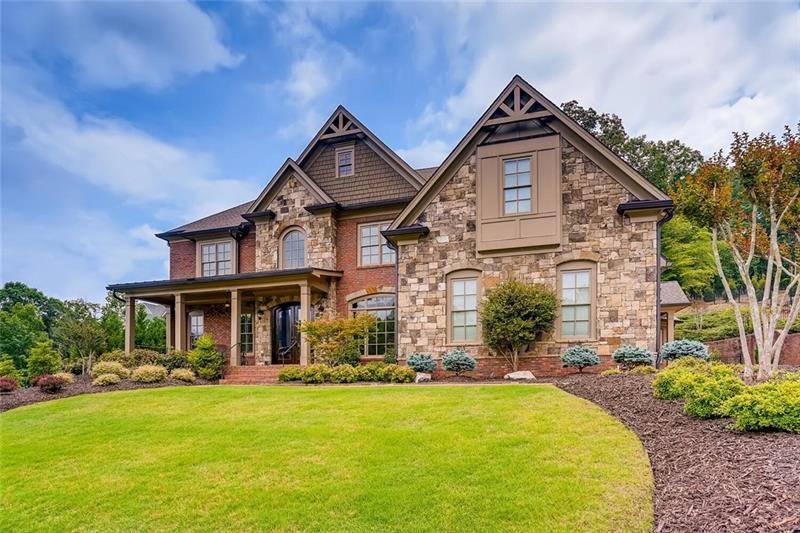 Executive Stone & Brick European Estate