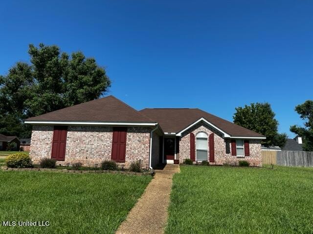 490 Glenwood Cove, Byram, MS 39272 - photo 1