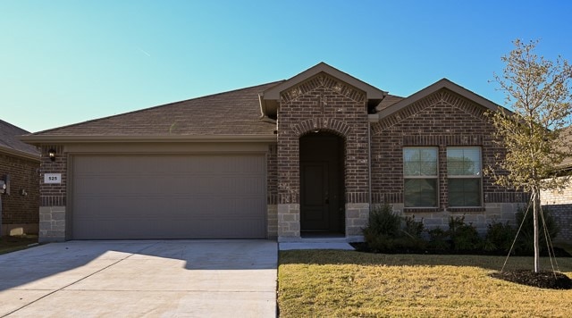 525 Bronze Cir E, Springtown, TX 76082 - photo 1