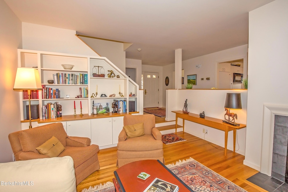 1136 Barker Rd unit 18, Pittsfield, MA 01201 - photo 1