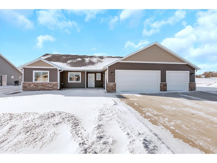 Well-constructed, 3 BR patio home built by Central