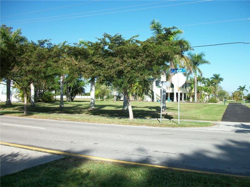 175 Sarah St at the corner of Sarah St and Marion 