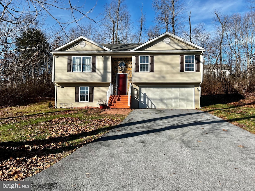 639 Cheshire Rd, Bunker Hill, WV 25413 - photo 1