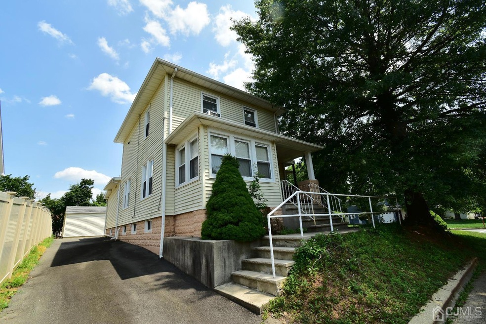 628 Grove Ave, Edison, NJ 08820 - photo 1