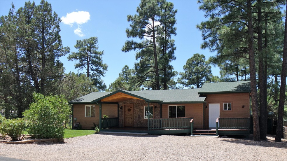 240 S 12th Ave, Show Low, AZ 85901 - photo 1