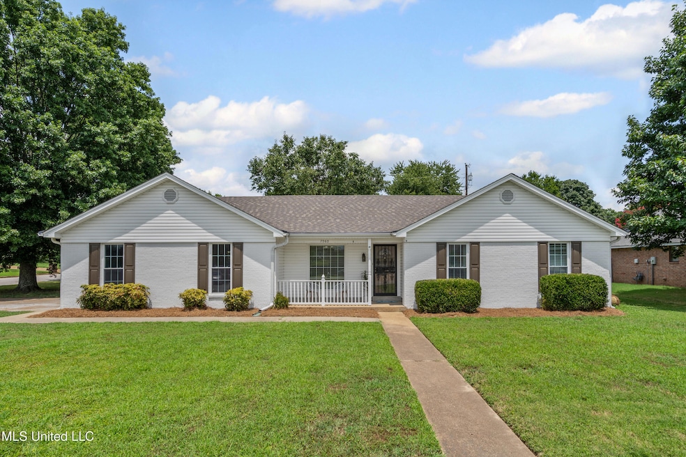 7060 Maplewood Rd, Olive Branch, MS 38654 - photo 1