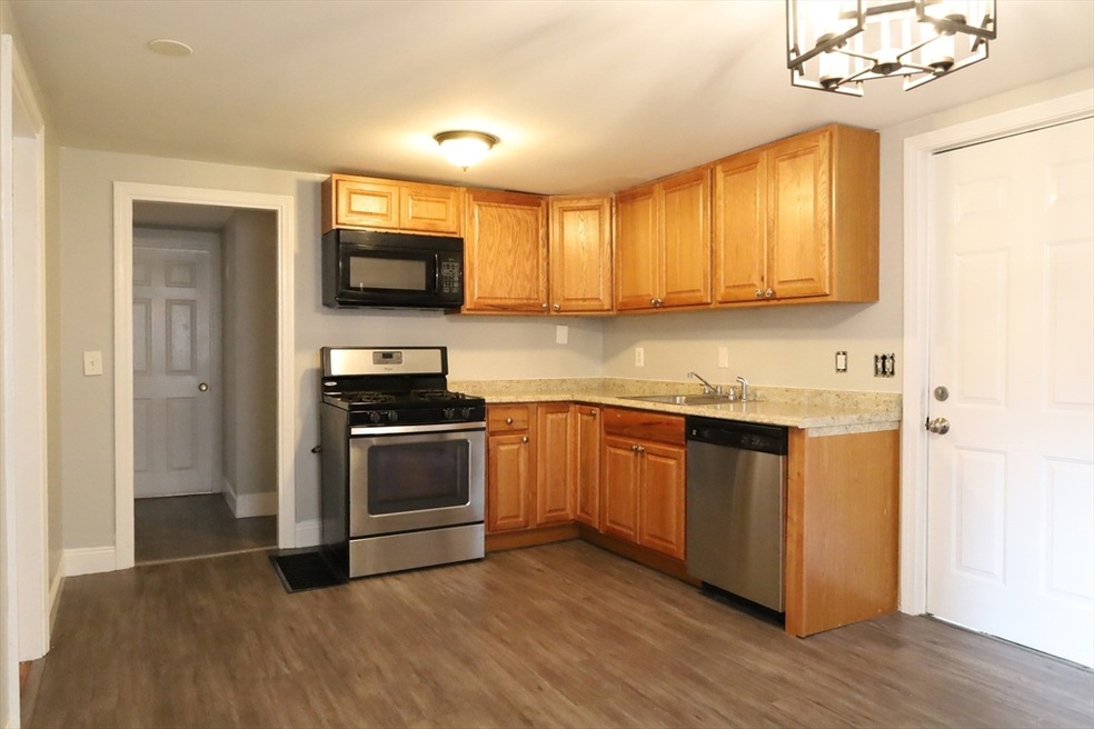 46 Smith St unit 1/2, Quincy, MA 02169 - photo 1