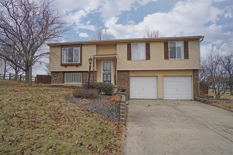 6538 Middleshire Ct, West Chester, OH 45069 - photo 1