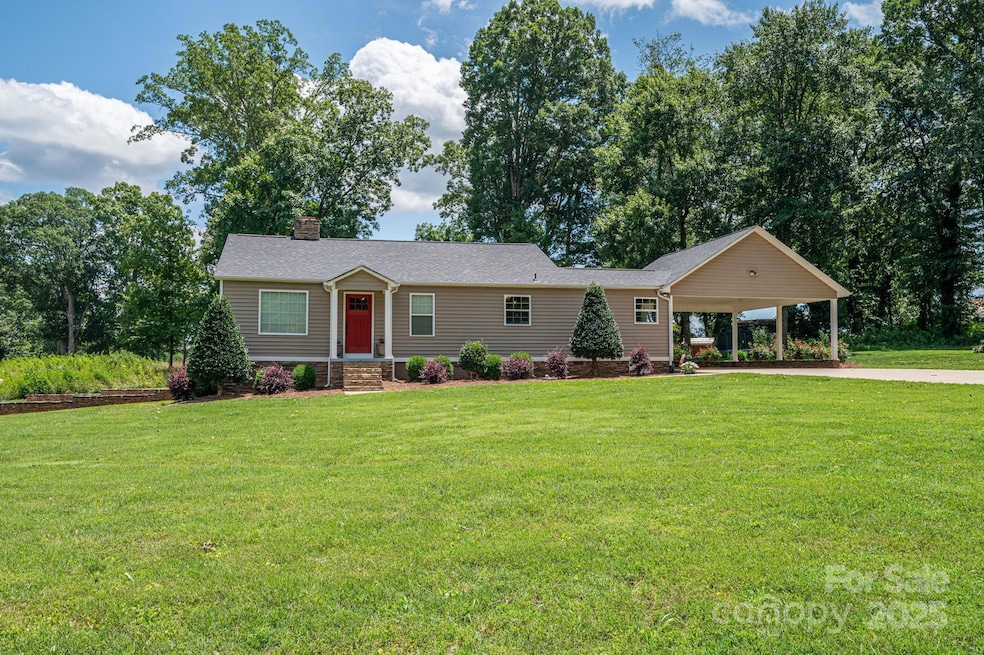 Pending $309,900 • Co-Listing Agent