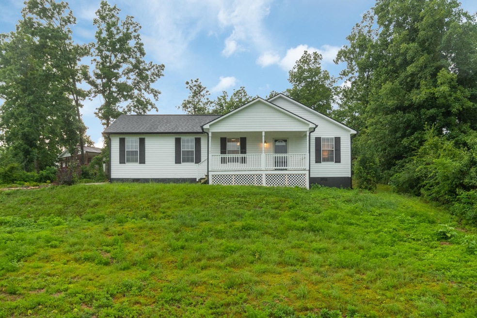 293 Ellis Cir, Chatsworth, GA 30705 - photo 1