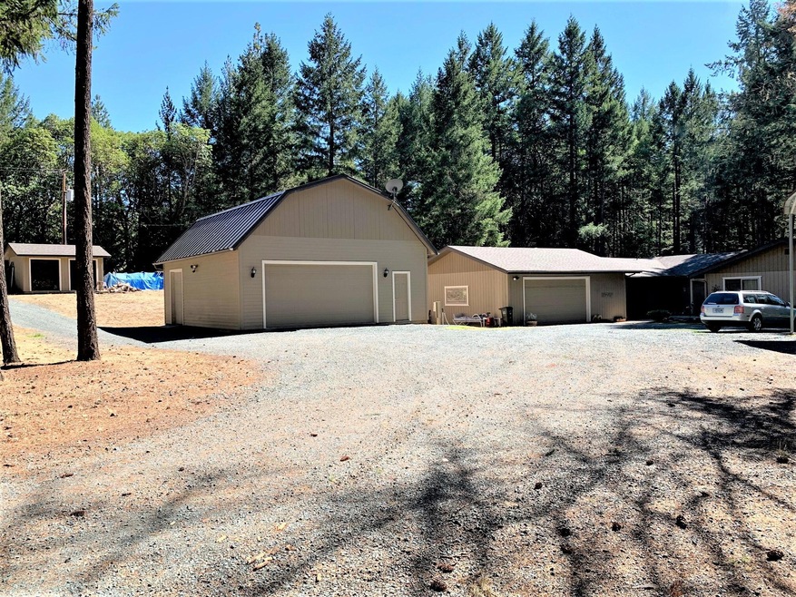 2793 Pleasant Creek Rd, Rogue River, OR 97537 - photo 1
