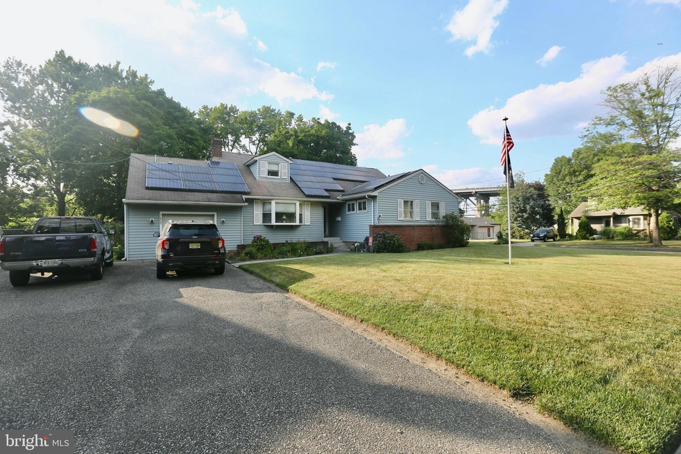 Sold $324,900 • Co-Listing Agent