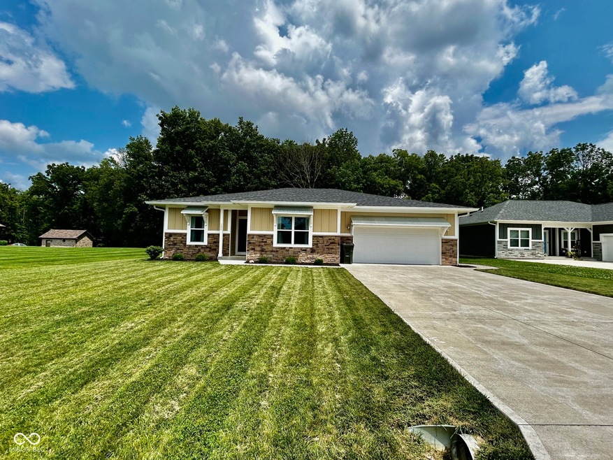 125 E Oak St, Roachdale, IN 46172 - photo 1