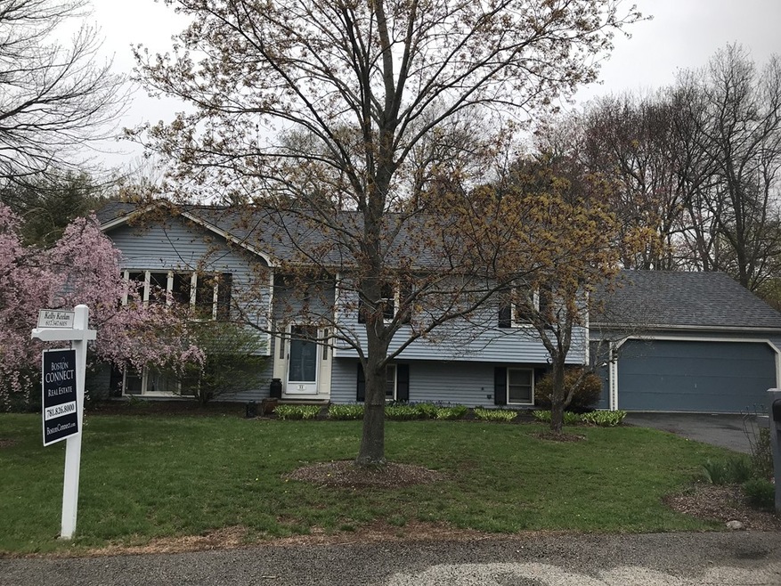 11 Heritage Dr, Rockland, MA 02370 - photo 1