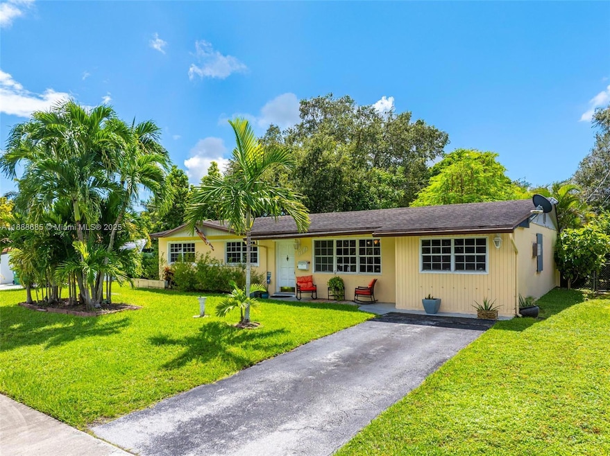 9710 SW 74th St, Miami, FL 33173 - photo 1