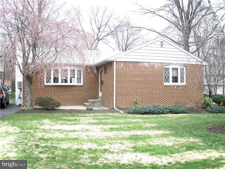 126 Rosewood Ave, Feasterville Trevose, PA 19053 - photo 1