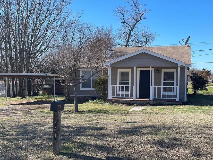 1413 Hanover St, Weatherford, TX 76086 - photo 1