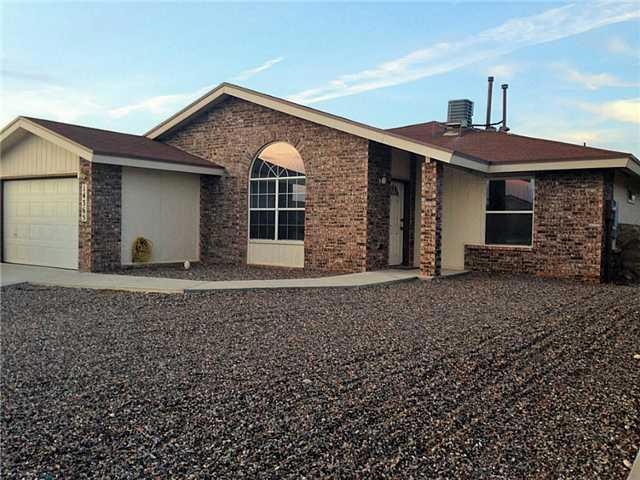 14365 Puentecillas Dr, Horizon City, TX 79928 - photo 1