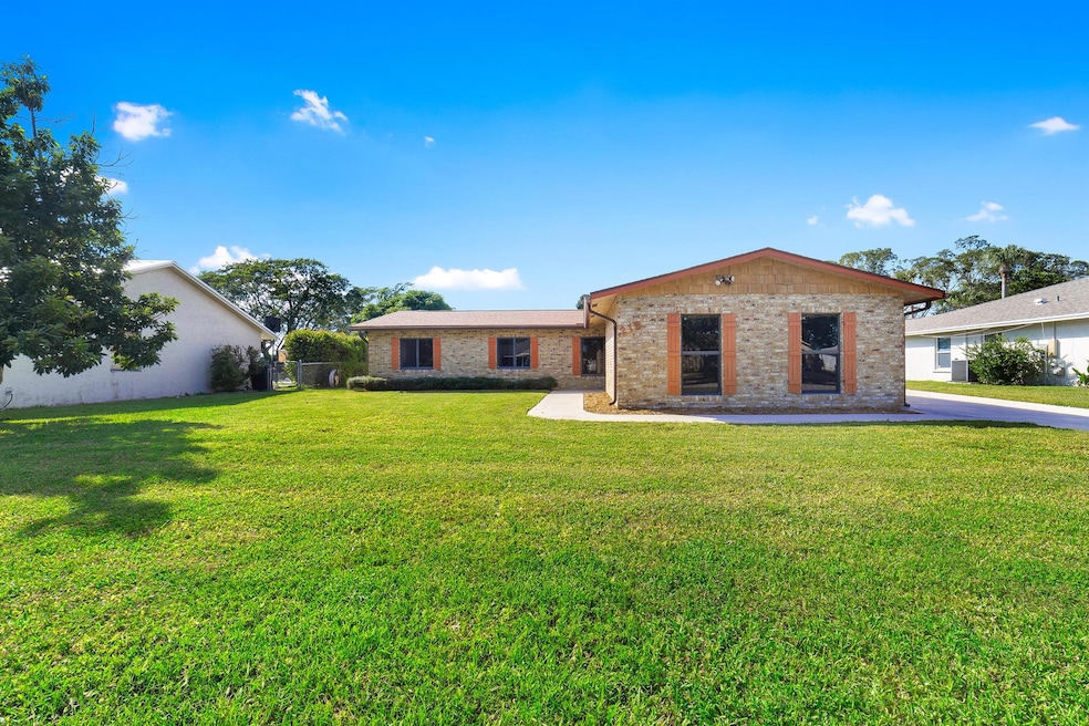 215 Sandpiper Ave, Royal Palm Beach, FL 33411 - photo 1