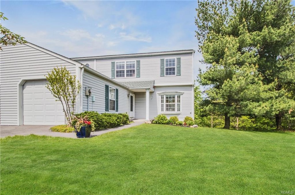 2201 Watch Hill Dr, Tarrytown, NY 10591 - photo 1