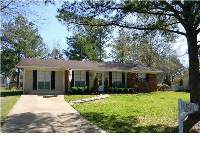 107 Springridge, cute curb appeal!