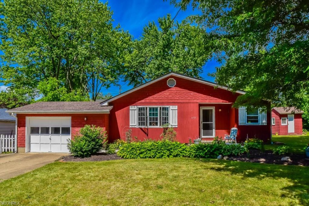 Adorable, well maintained 3 bedroom, 1.5 bath ranc