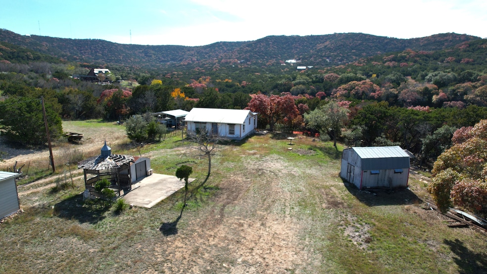 1212 Spring Rd, Pipe Creek, TX 78063 - photo 1