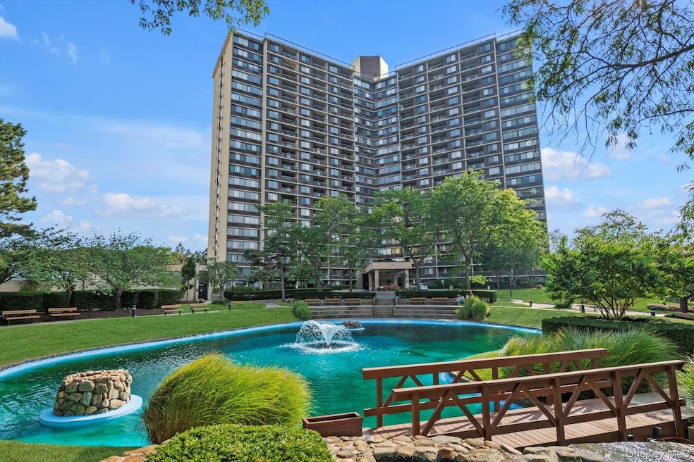 For Sale $585,000 • Co-Listing Agent