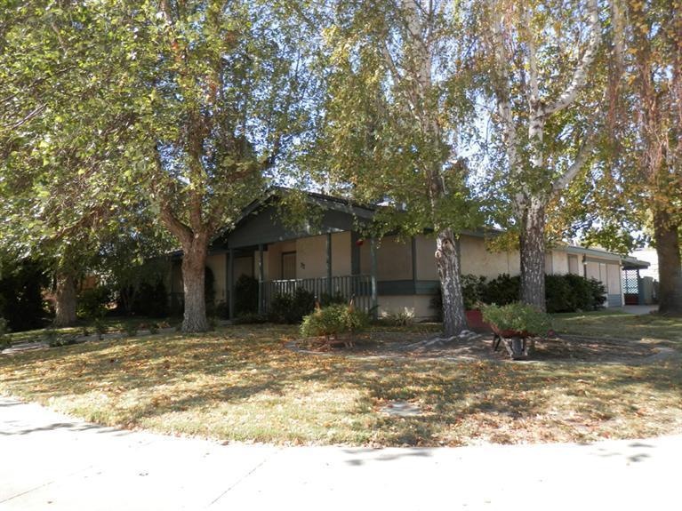 72 Willowood Dr, Oakdale, CA 95361 - photo 1