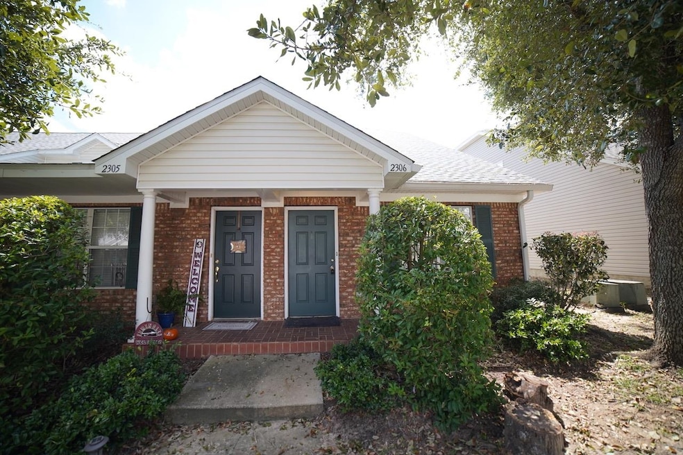 2738 W Tharpe St unit 2306, Tallahassee, FL 32303 - photo 1