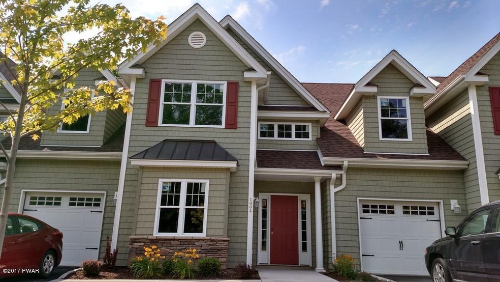 1004 Macintosh Way, Matamoras, PA 18336 - photo 1