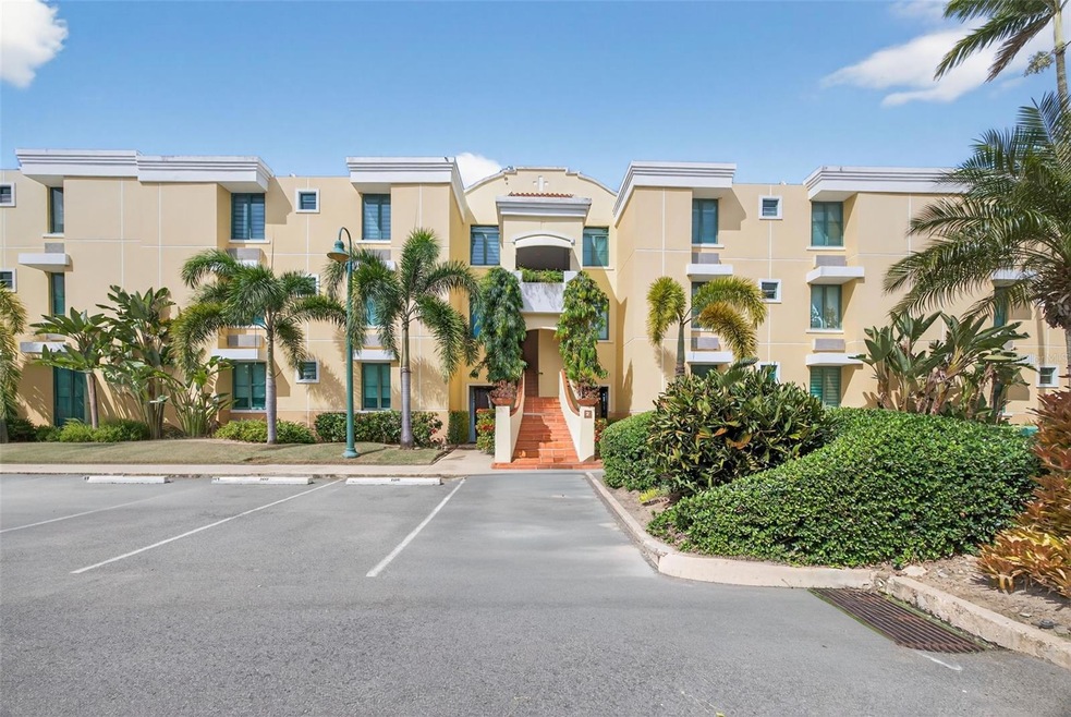 100 StT. El Dorado Club unit .202, Vega Alta, PR 00692 - photo 1