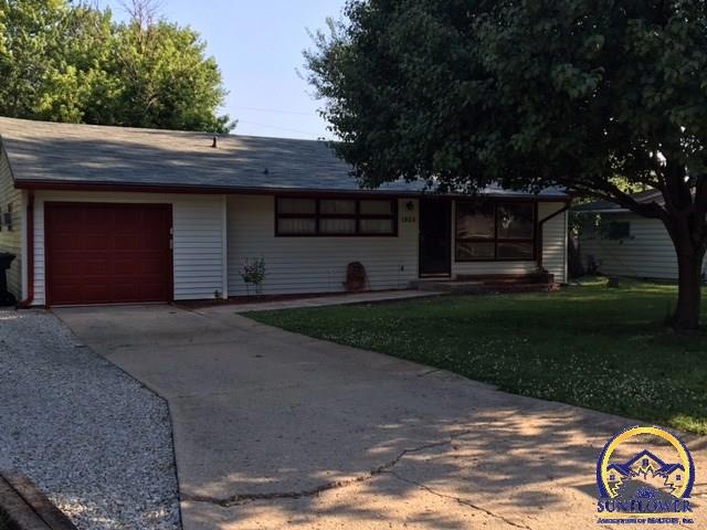 1925 SW Harp Place, Topeka, KS 66611 - photo 1