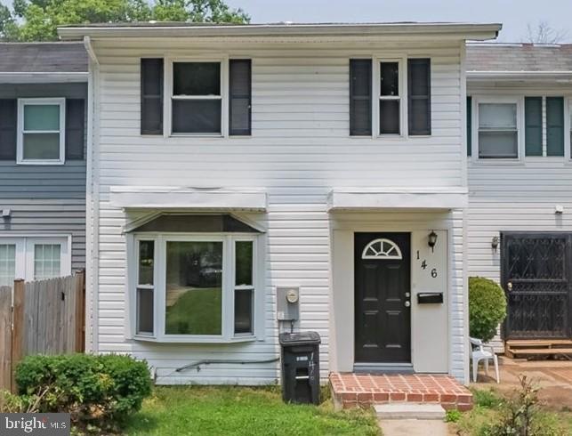 146 Daimler Dr unit 87, Capitol Heights, MD 20743 - photo 1