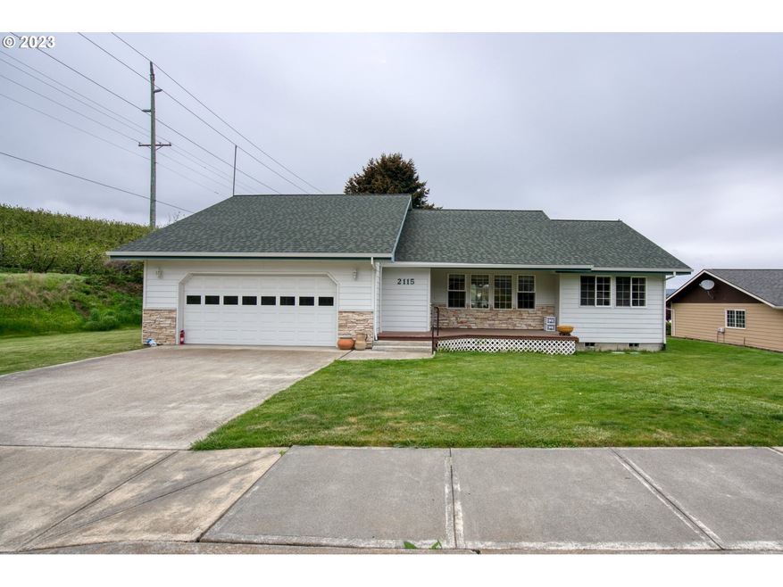 2115 View Ct, the Dalles, OR 97058 - photo 1