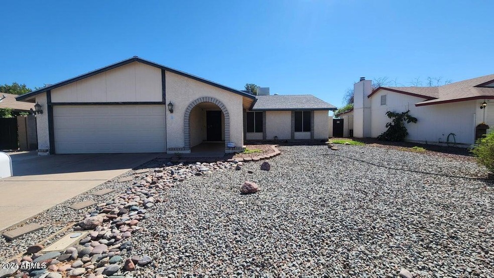 2127 N Longmore St, Chandler, AZ 85224 - photo 1