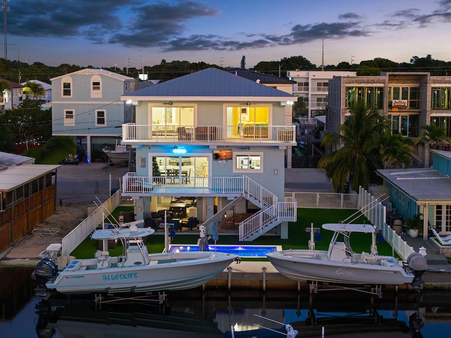 Your Island Oasis Awaits