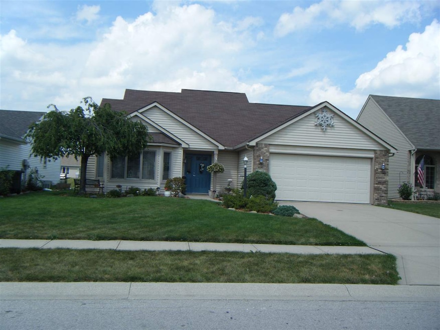 9813 Ballymore Dr, Fort Wayne, IN 46835 - photo 1