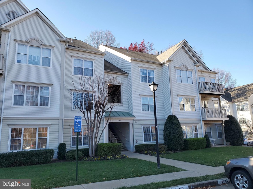 12481 Hayes Ct unit 203, Fairfax, VA 22033 - photo 1