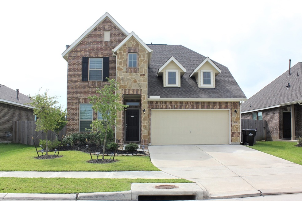 2178 Colonial St, Alvin, TX 77511 - photo 1