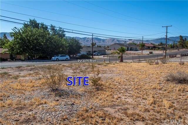 SE view from lot toward Peach Ave