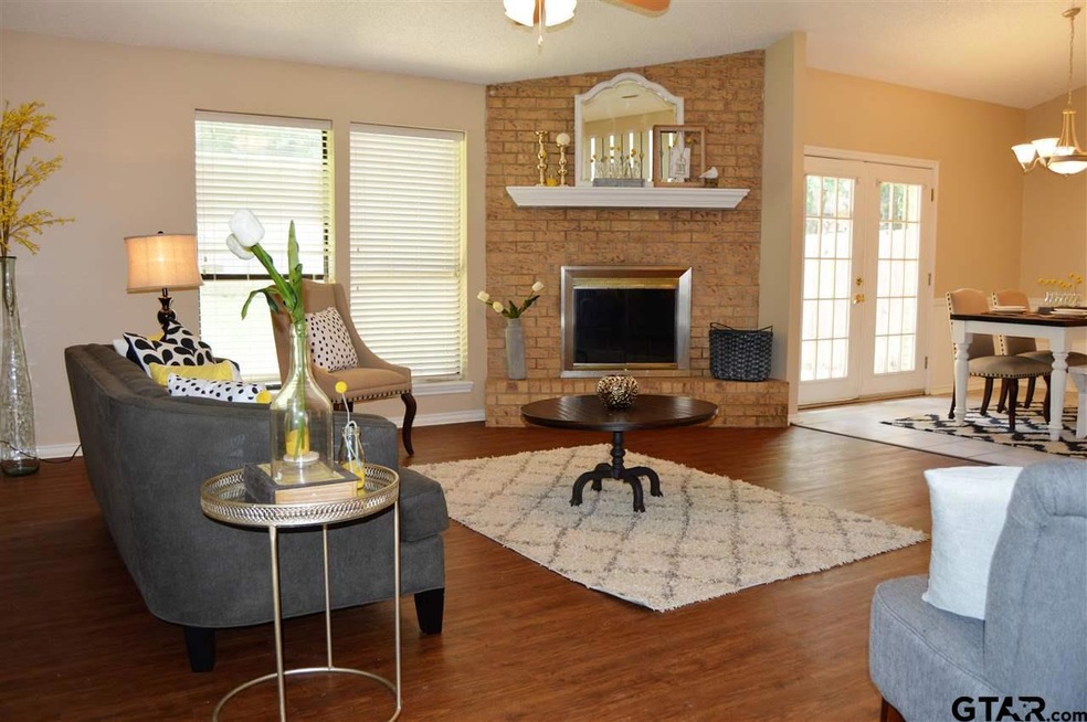 2209 2209 Villa Dr, Tyler, TX 75703 - photo 1