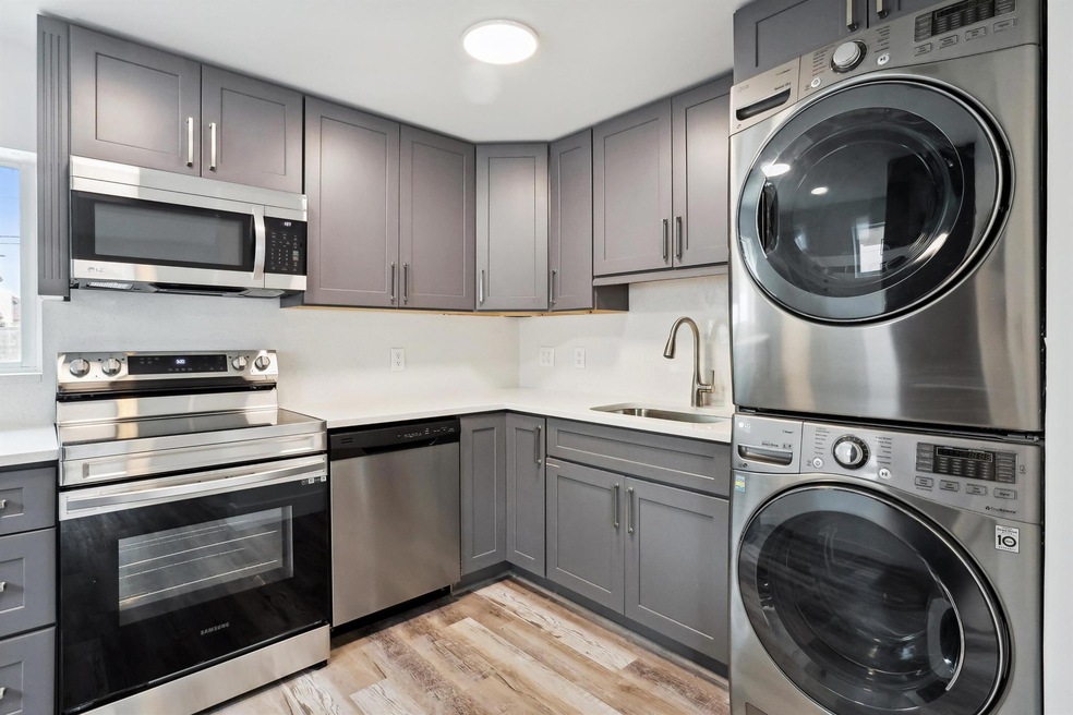 161 NE 15th Terrace, Boca Raton, FL 33432 - photo 1