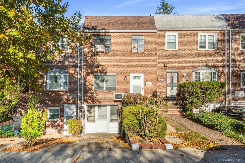 58-15 Clearview Expy, Flushing, NY 11364 - photo 1