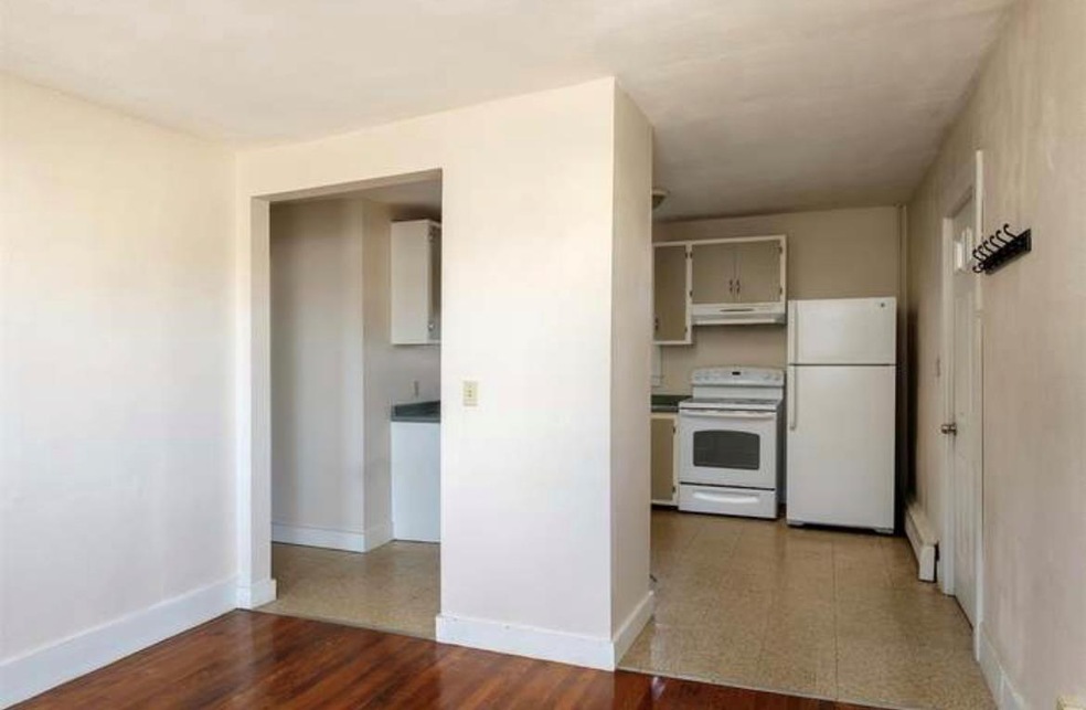 7 Green St, Somersworth, NH 03878 - photo 1